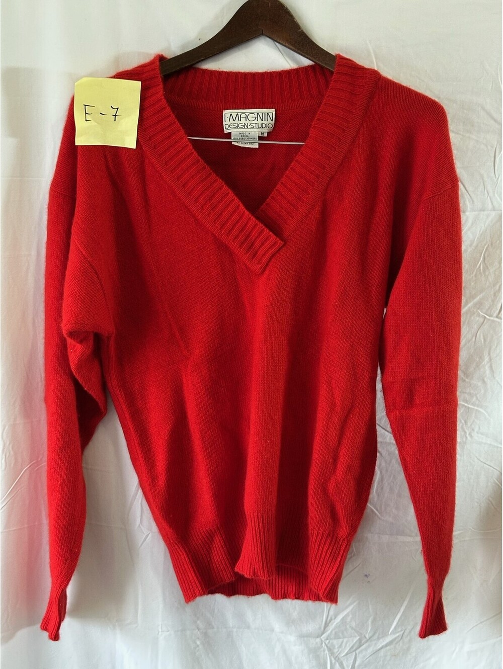 Vintage I. Magnin Design Studio 100% Cashmere V-Neck Sweater Red Women's Size M